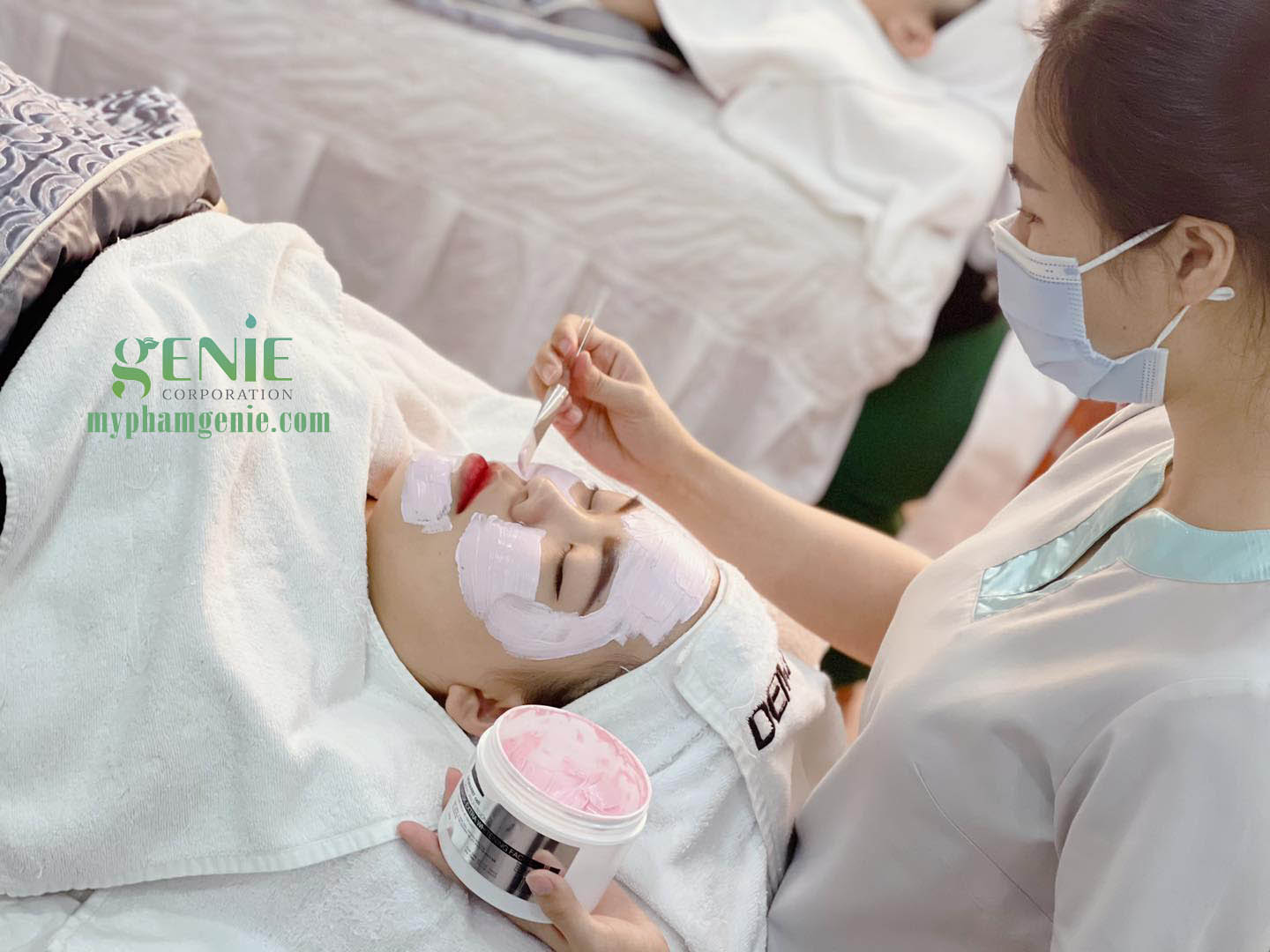 Dưỡng trắng da bằng nhau thai cừu