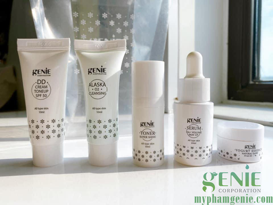 Mỹ phẩm travel-size là gì